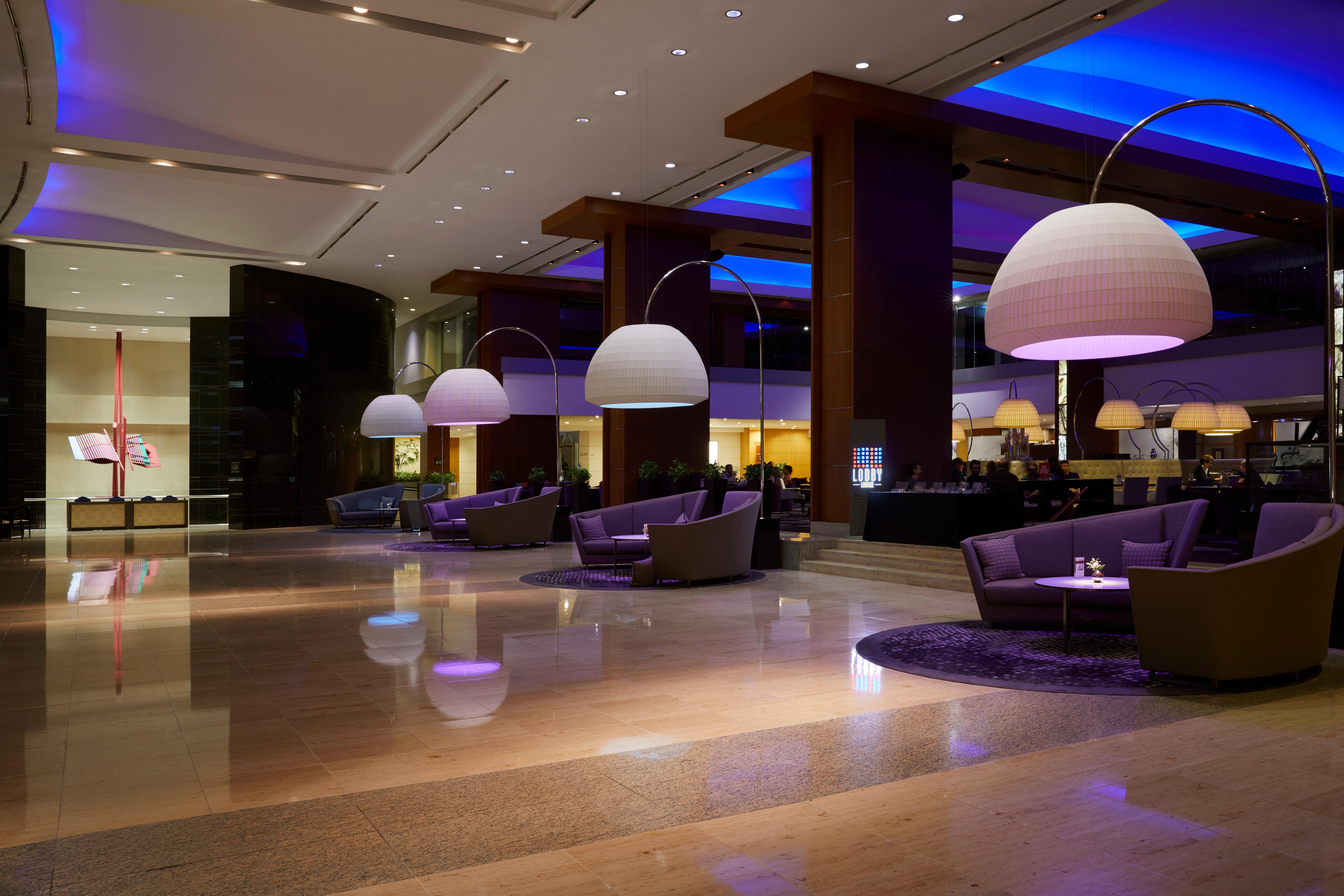 فندق إنتركونتيننتال سيول كويكس المظهر الخارجي الصورة The lobby of the W Hotel in Dubai